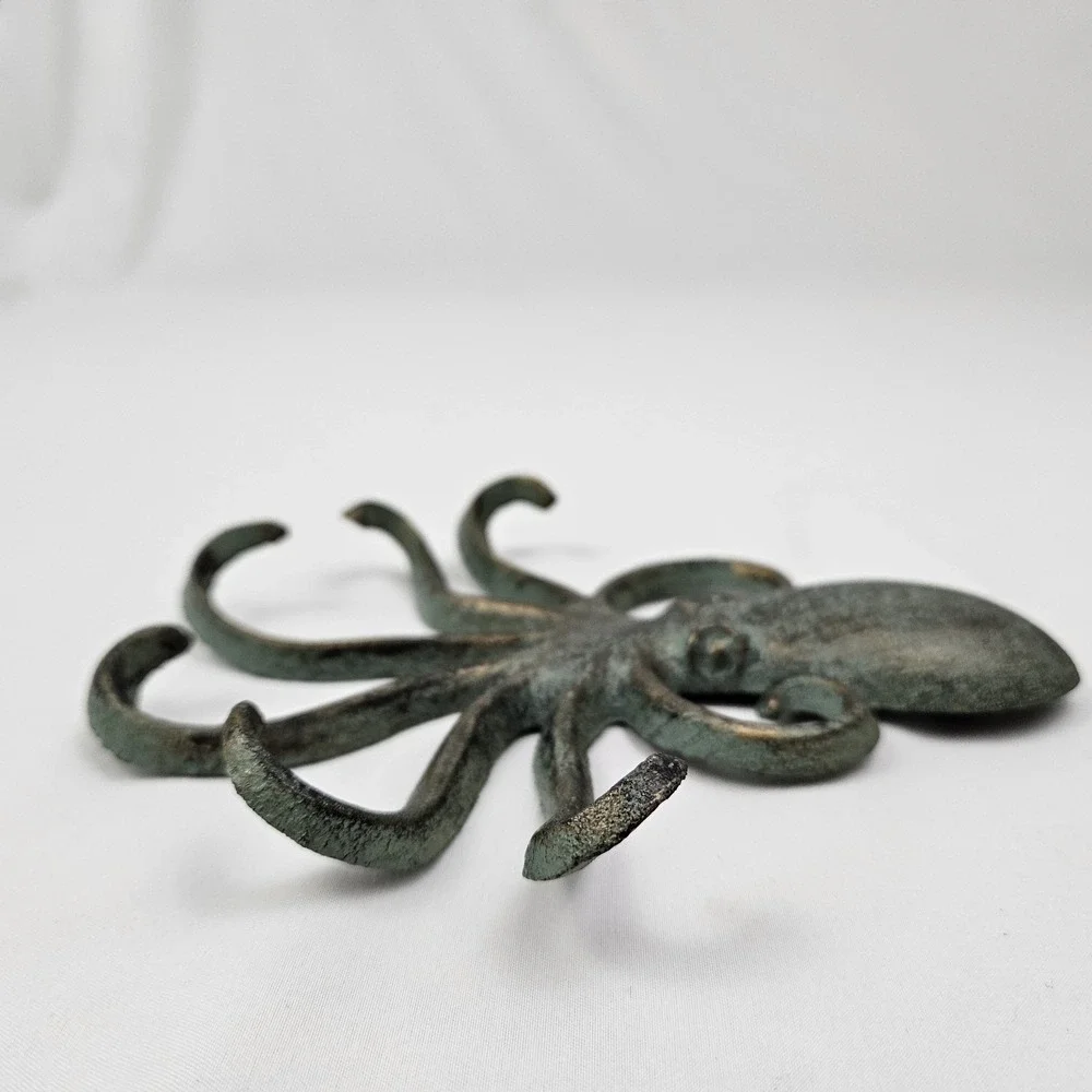 Octopus Cast Iron Wall Hook Key Rack Towel Hanger Verdigris Nautical Coastal